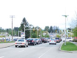 ![A traffic jam on a busy street.